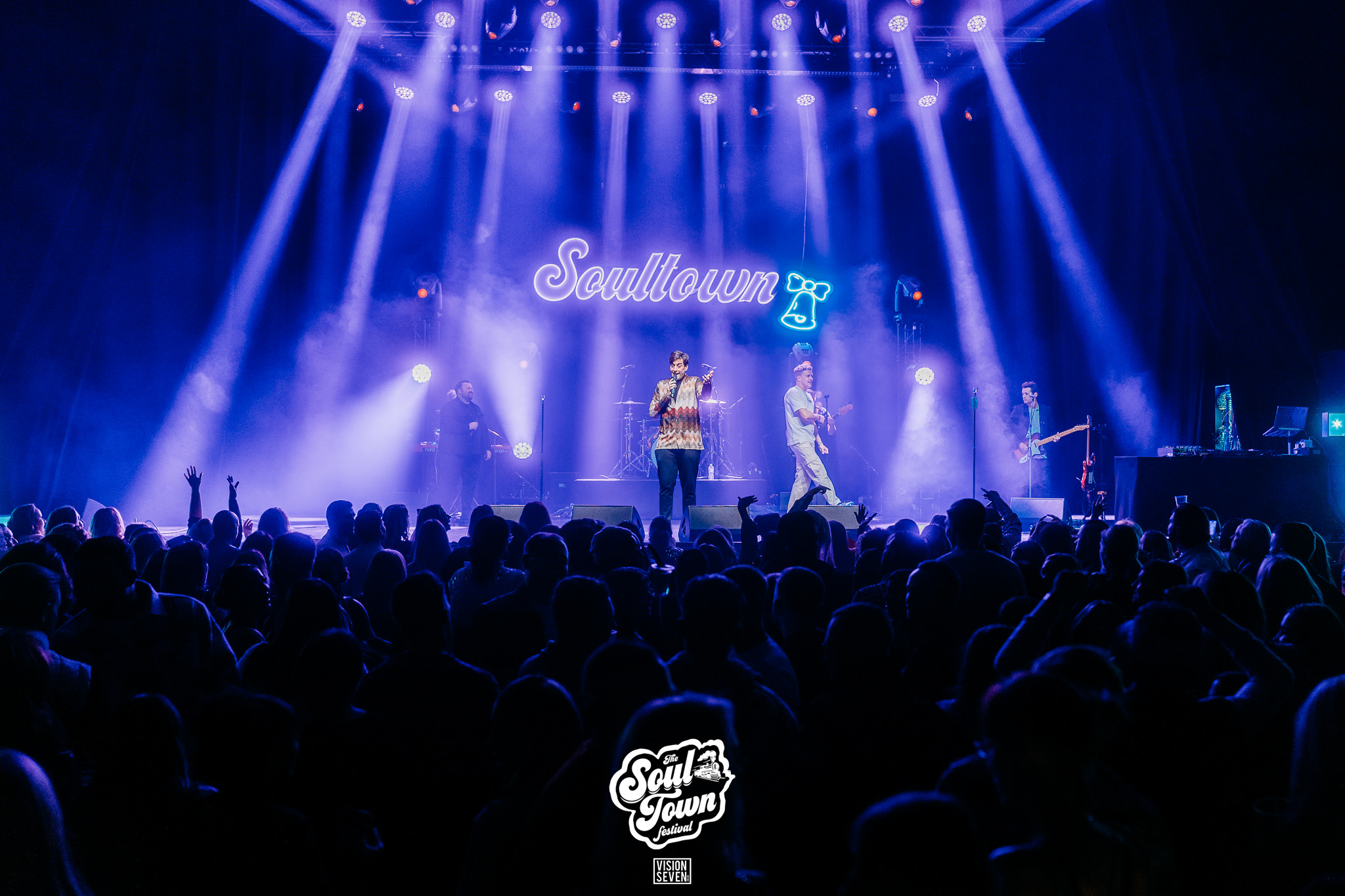 VISIONSEVEN%20 %20135